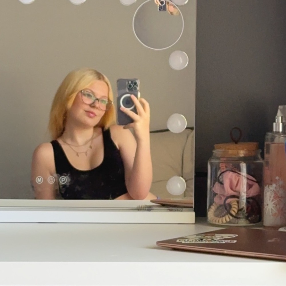 Meet your Posher, Savannah